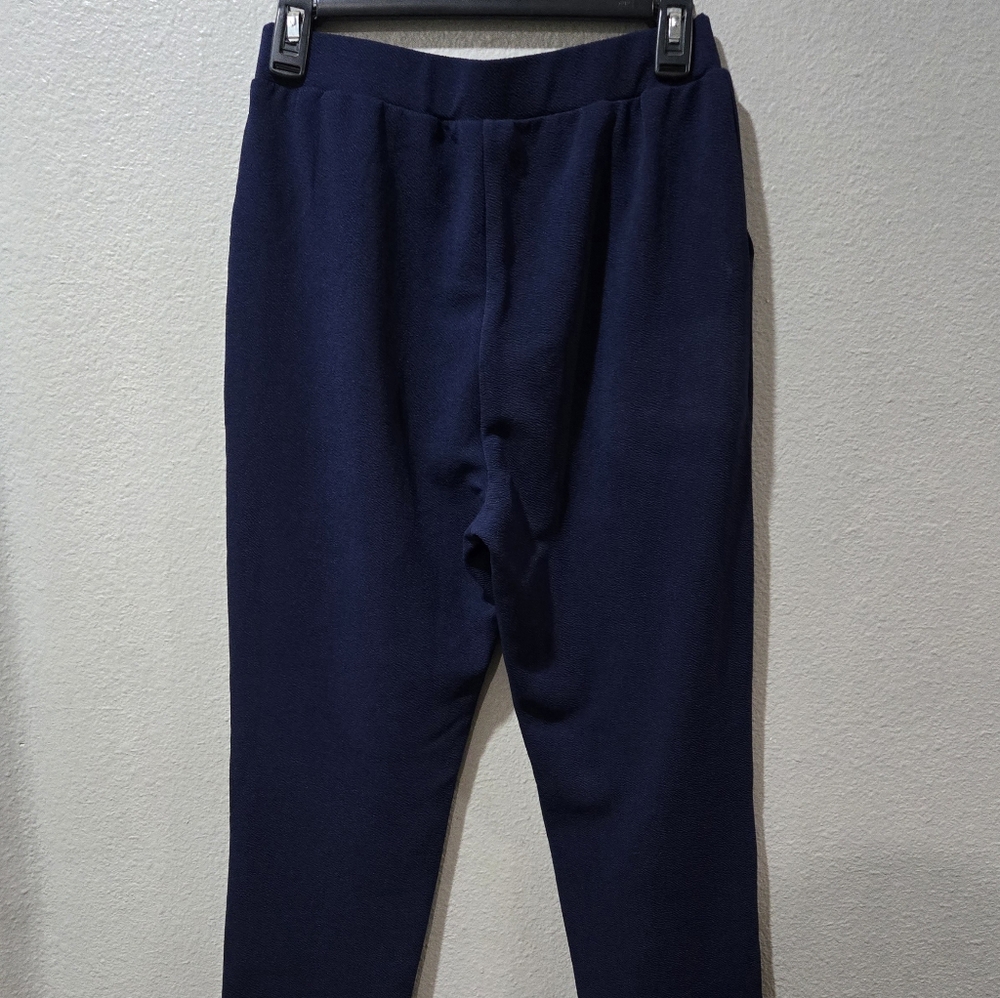 Women's Knit Textured Navy Pants - Picture 2 of 3